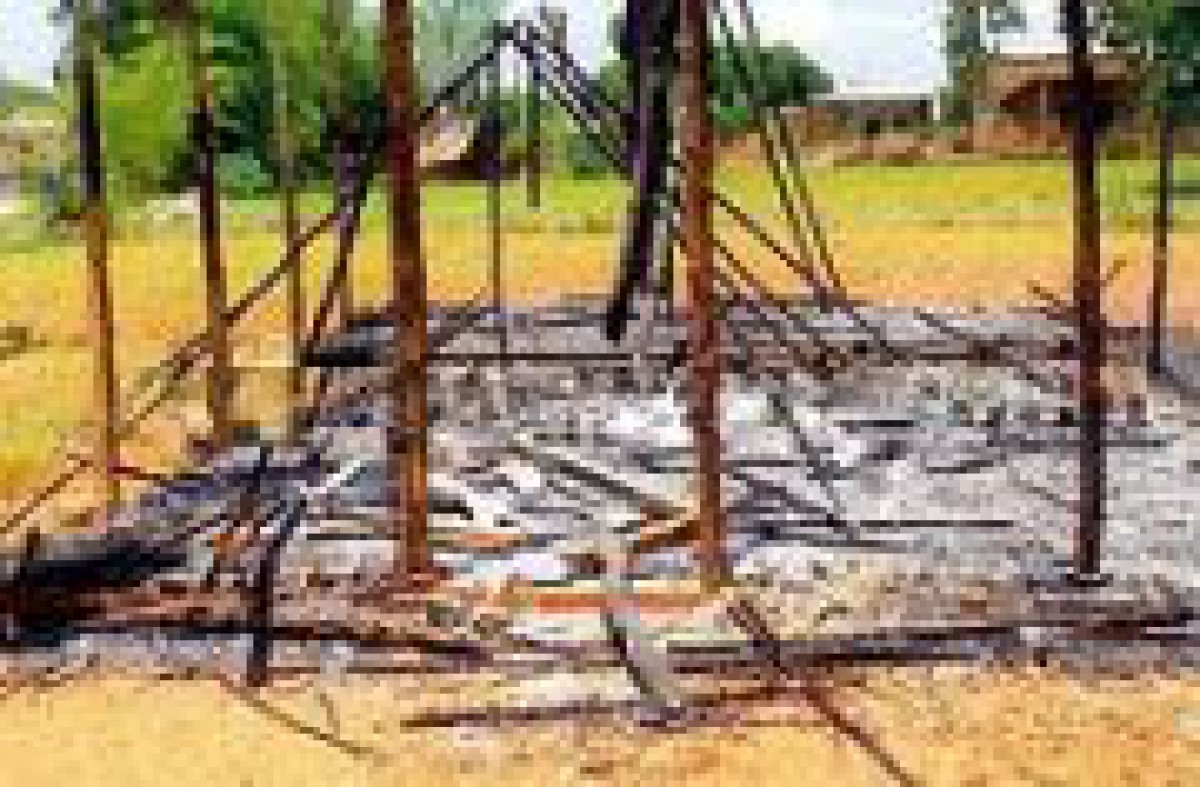 Biserica incendiata in Andhra Pradesh, India