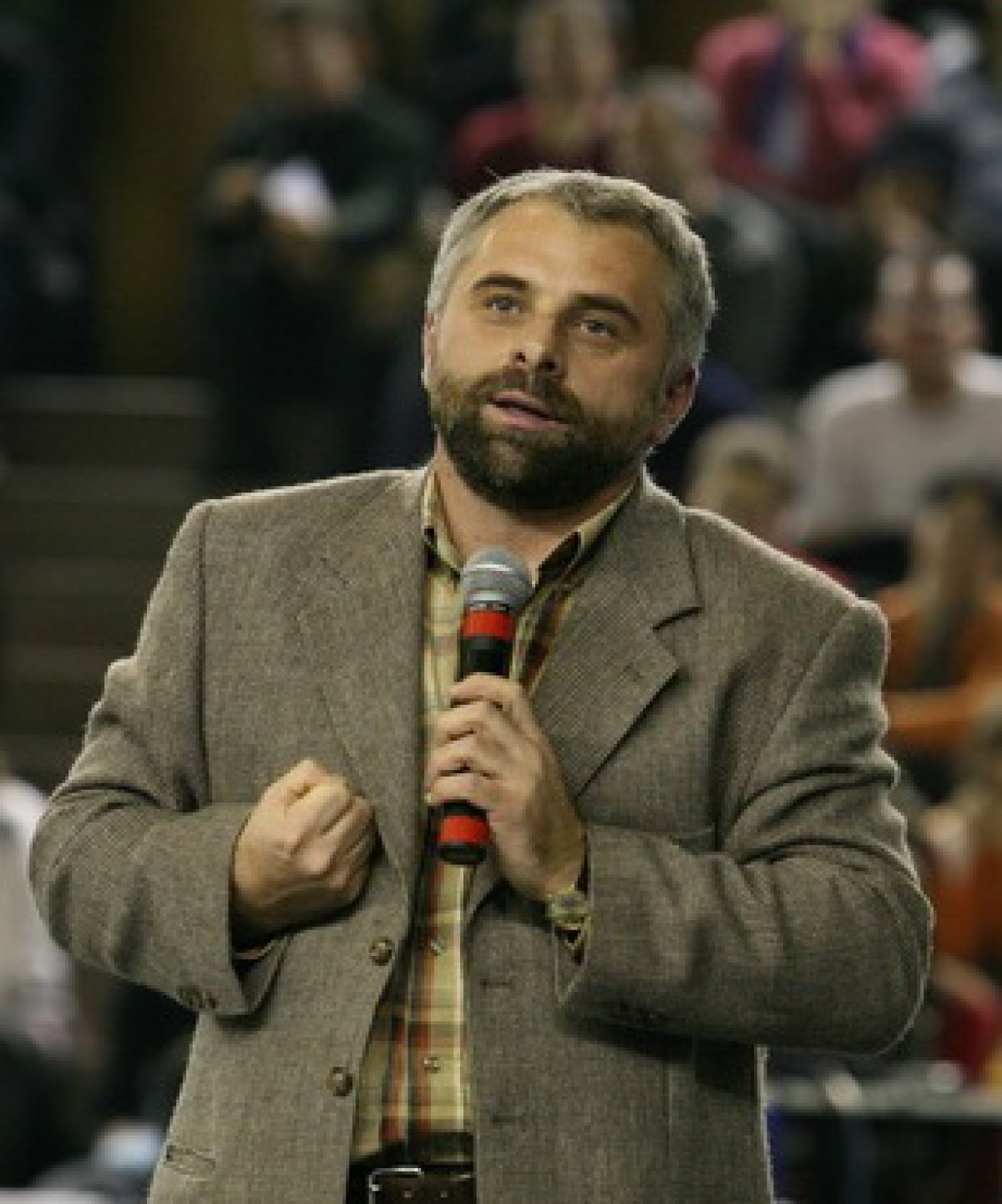 Vladimir Pustan, maratonist printre pietoni