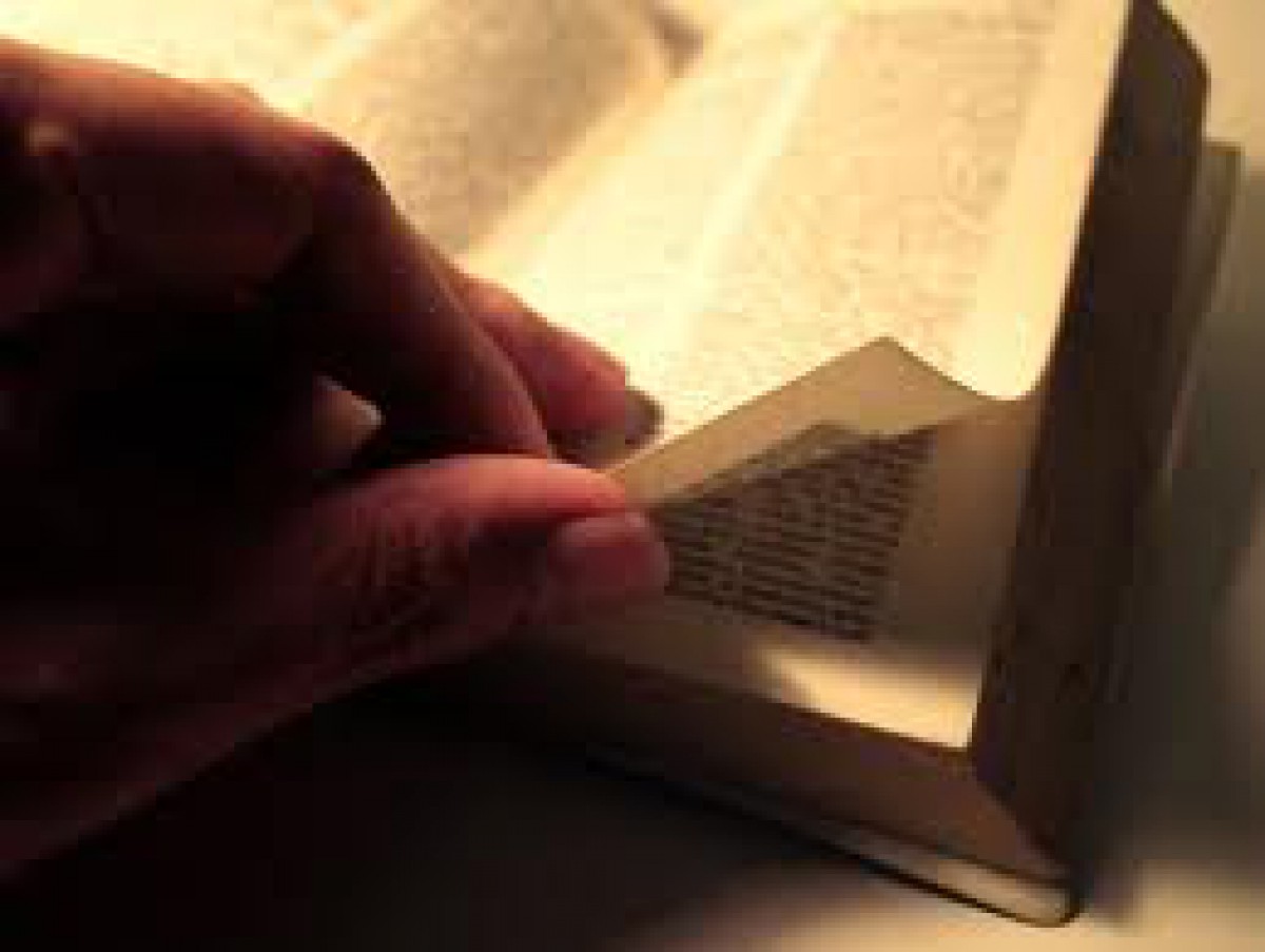 Proiect Wycliffe : Traducerea Bibliei in alte doua noi limbi