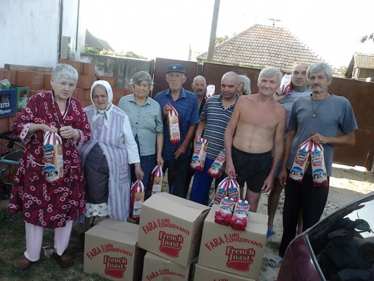 VEZI FOTO Misiune Crestina – Arunca-ti painea pe ape Septembrie 2011