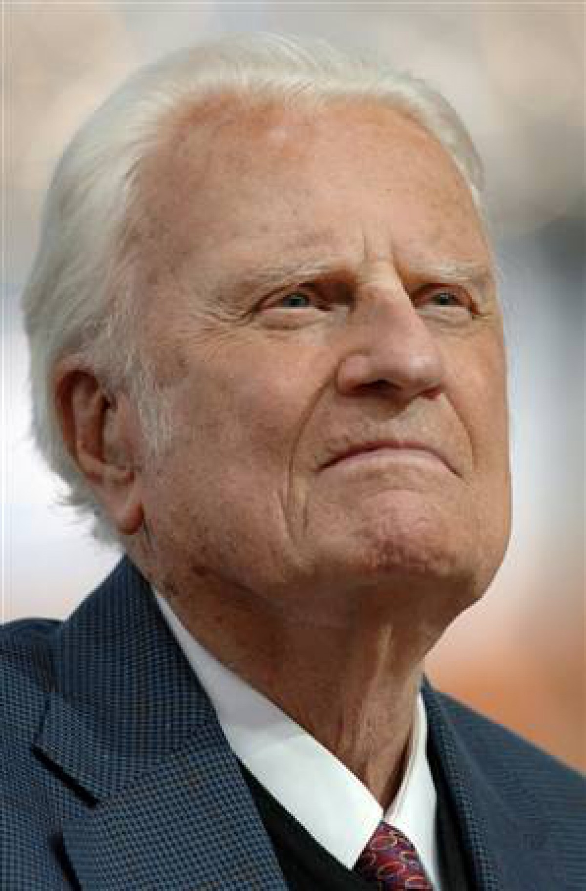 Billy Graham internat la Spital!