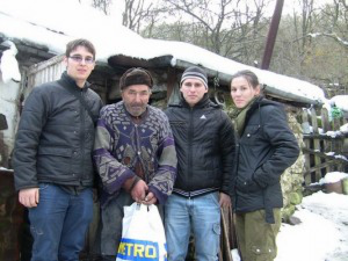 Fa un batran fericit cu ocazia Sarbatorilor de Iarna