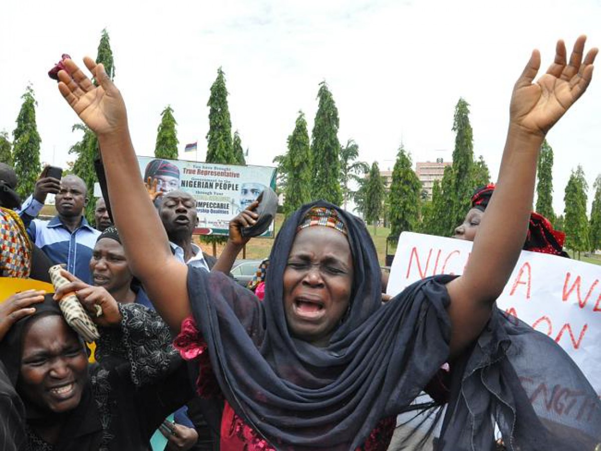 Sclavie in secolul 21! Islamistii fac ravagii in Nigeria: Elevele minore rapite primesc 12 dolari, sa se casatoreasca cu un militant al gruparii