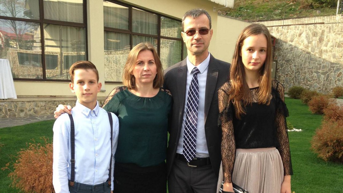 Spre marginile pământului - familia Dubei