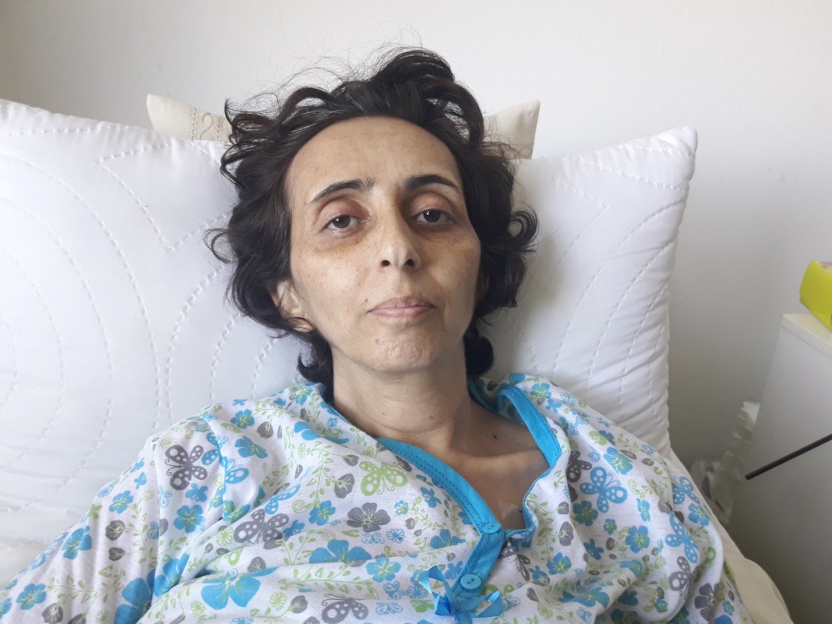 Sunt mama doi copii si sufar de CANCER la plamani. Te rog, ajuta-ma!
