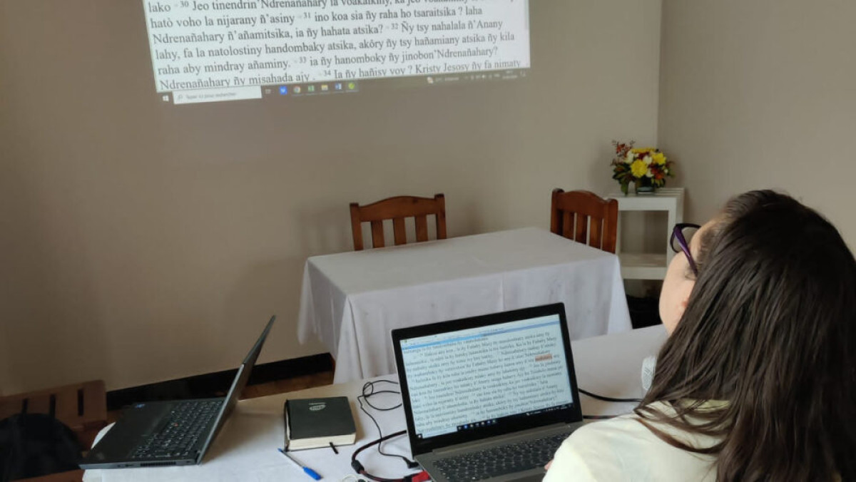 Ghidul admiterii la Universitatea Emanuel din Oradea (2024-2025)